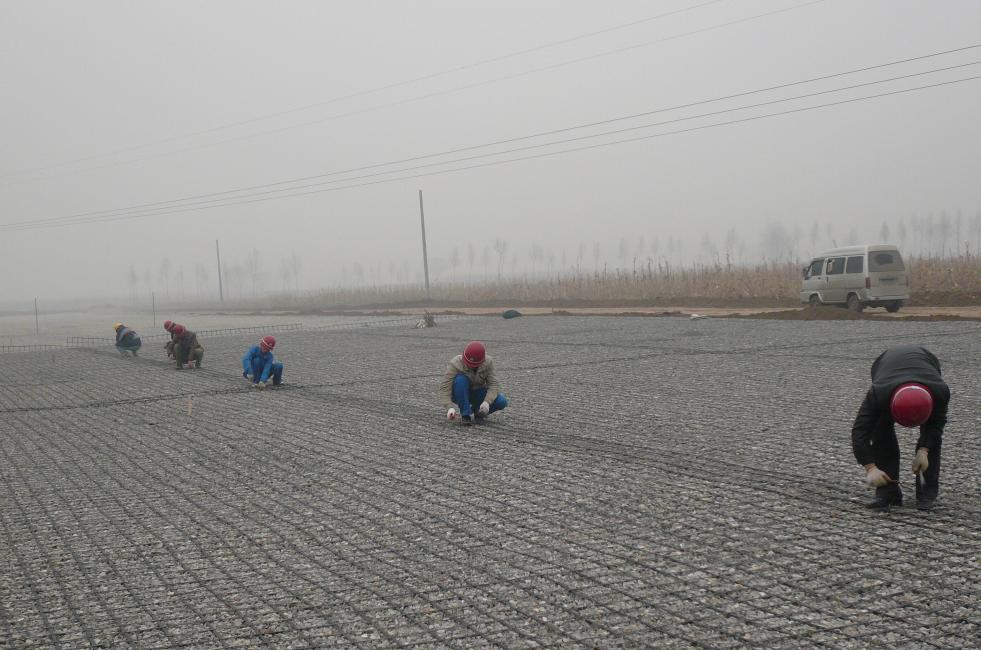 ����������ʩ���F��